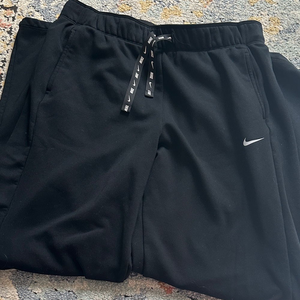 Women’s Black Nike Sweatpants